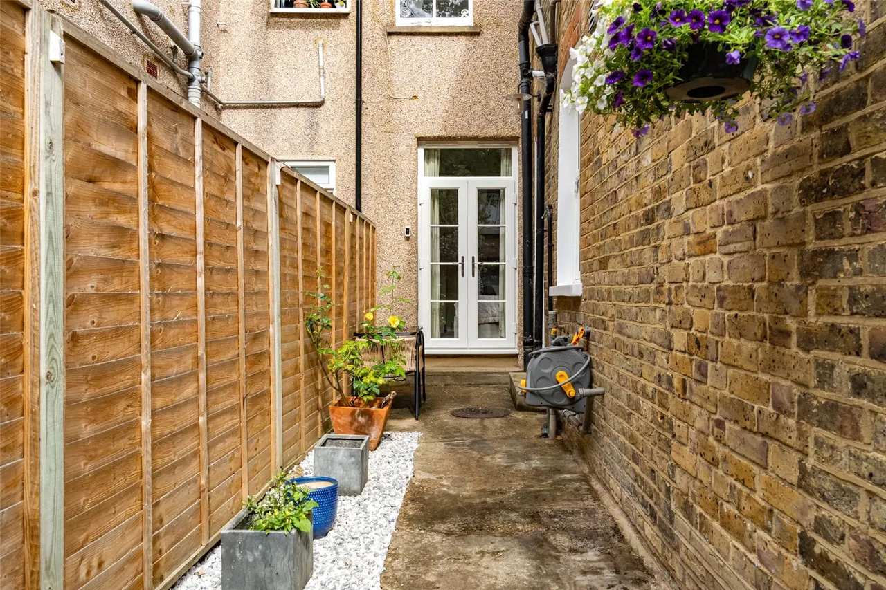 Warwick Road, Hampton Wick, KT1 4DW, photo 8