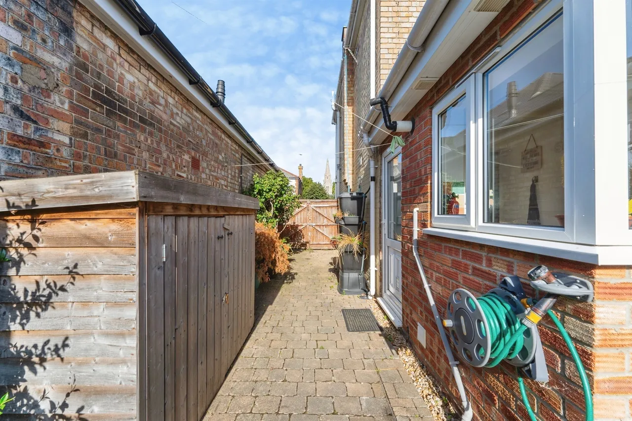 Newlands Avenue, March, PE15, photo 23