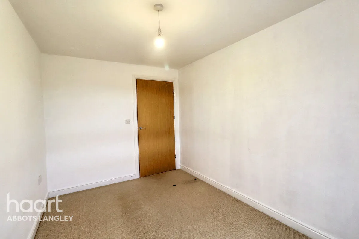 Ovaltine Drive, Kings Langley, WD4, photo 9