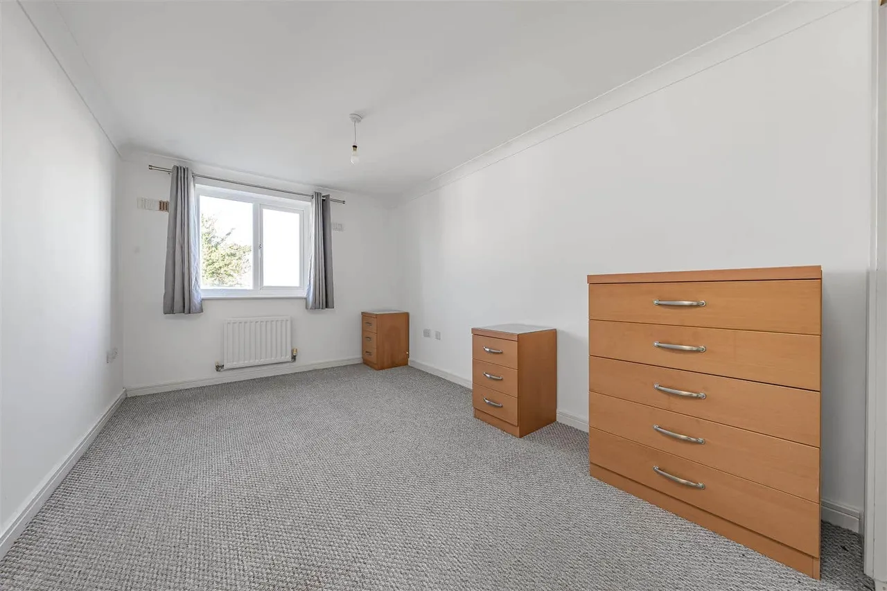 Wolf Lane, Windsor, SL4 4GY, photo 7