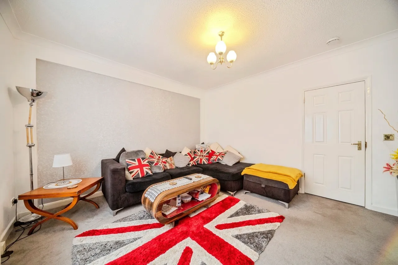 George Street, Bletchley, Milton Keynes, Buckinghamshire, MK2, photo 5