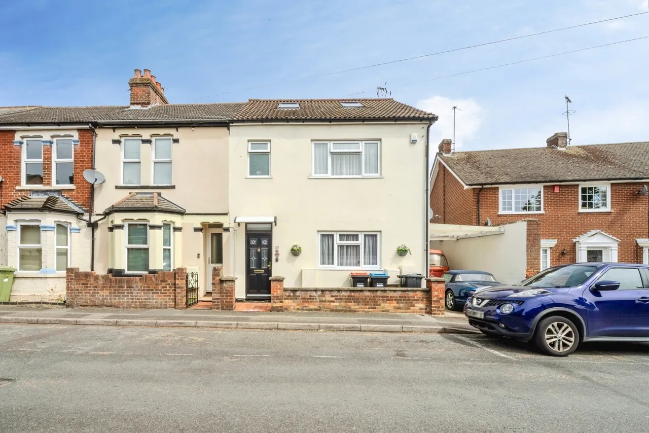4 bed house for sale — George Street, Bletchley, Milton Keynes, Buckinghamshire, MK2
