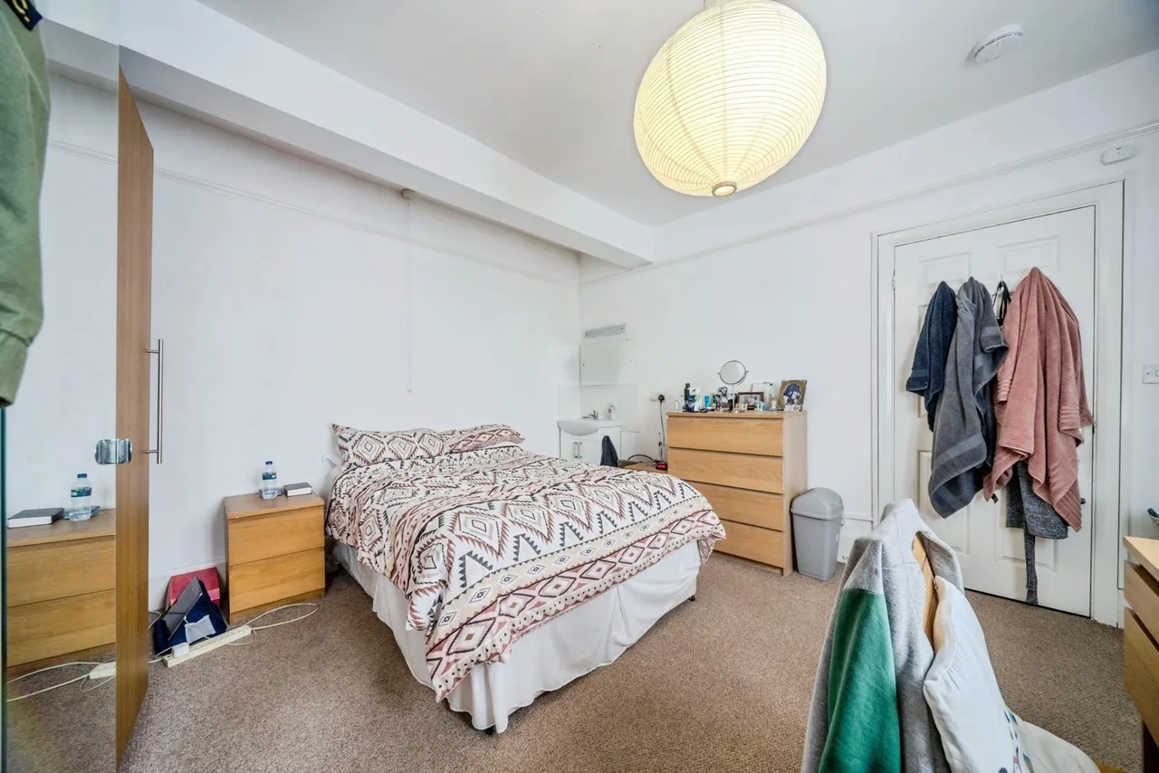 George Street, Bletchley, Milton Keynes, Buckinghamshire, MK2, photo 13