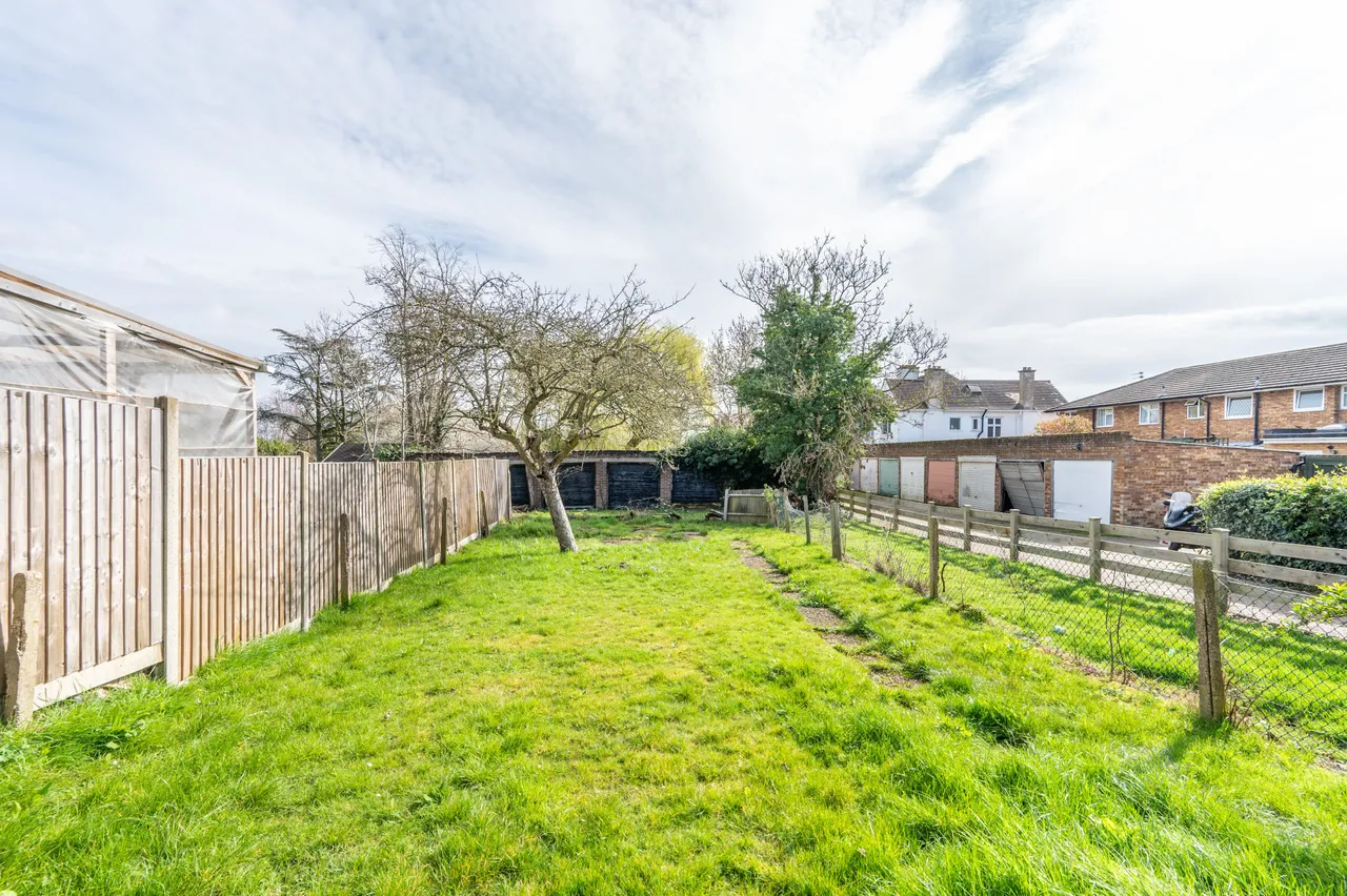 22 Elms Lane, Wembley, photo 6