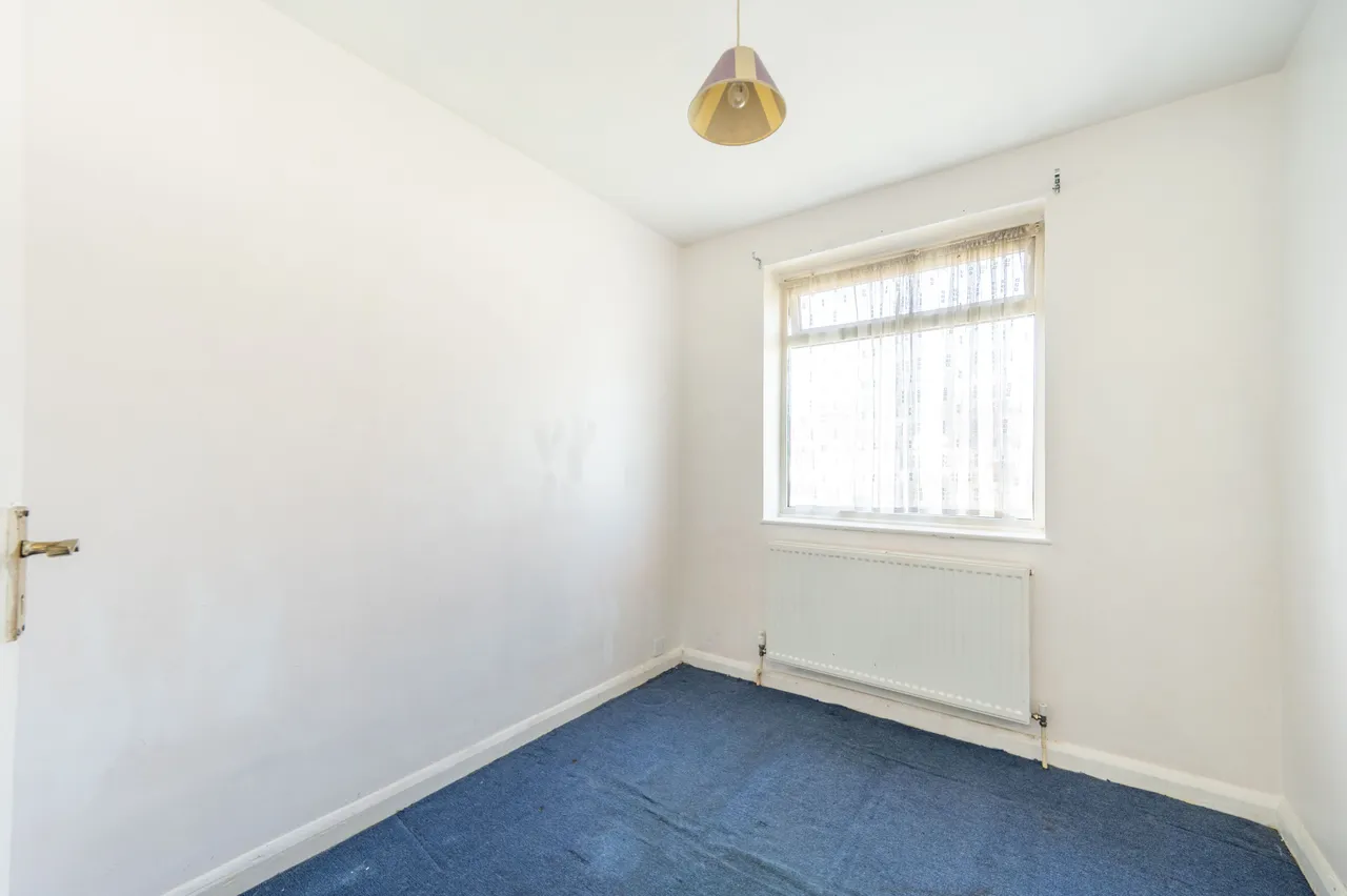 22 Elms Lane, Wembley, photo 10