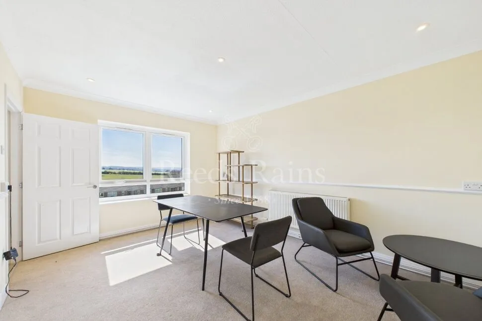 Victoria Drive, South Darenth, Kent, DA4, photo 9