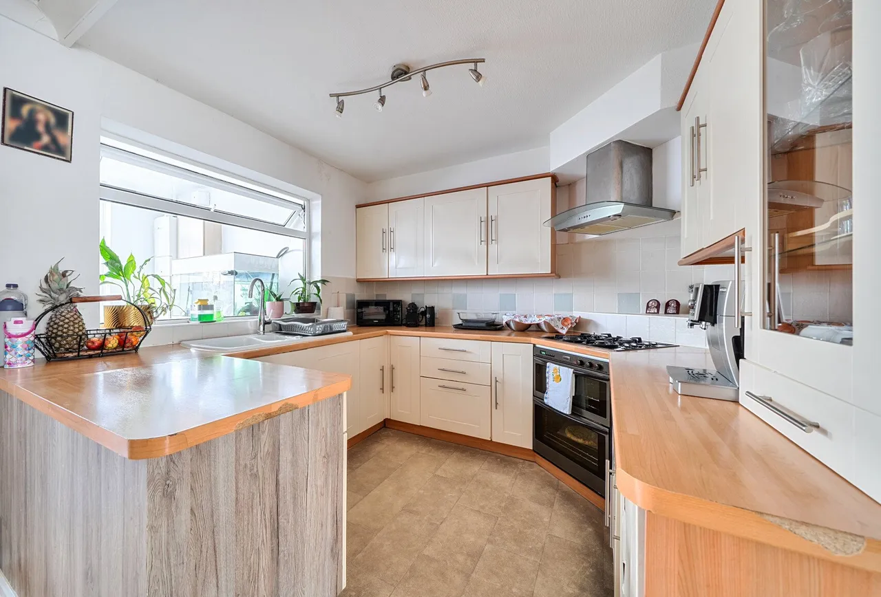 Beech Grove, Mitcham, CR4 1LL, photo 8