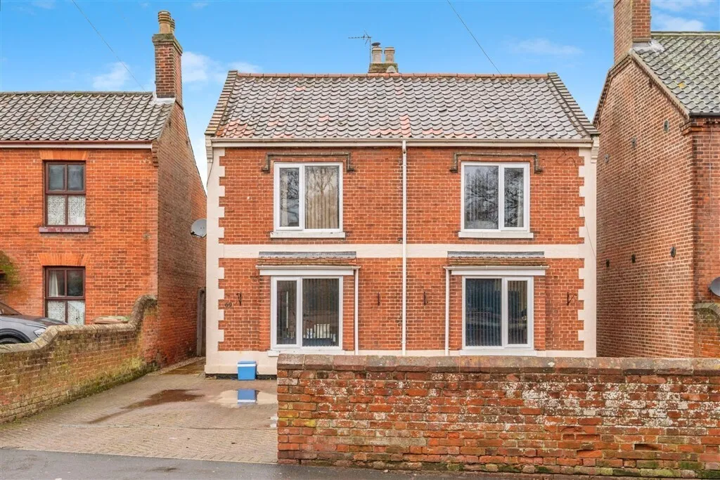 4 bed character property for sale — Mundesley Road, NORTH WALSHAM