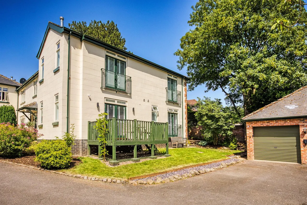 Overfield House, The Green, photo 4