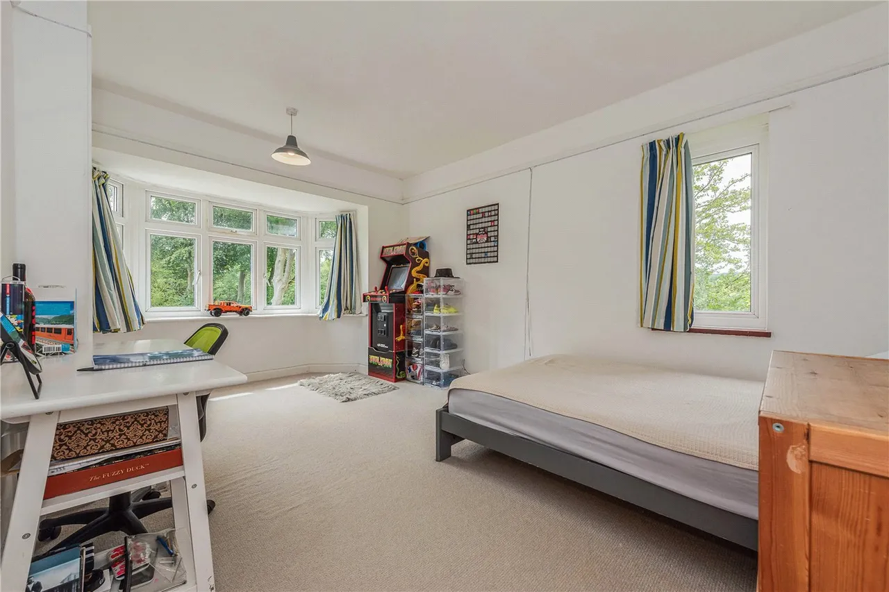 School Lane, Petersfield, Hampshire, GU32, photo 8