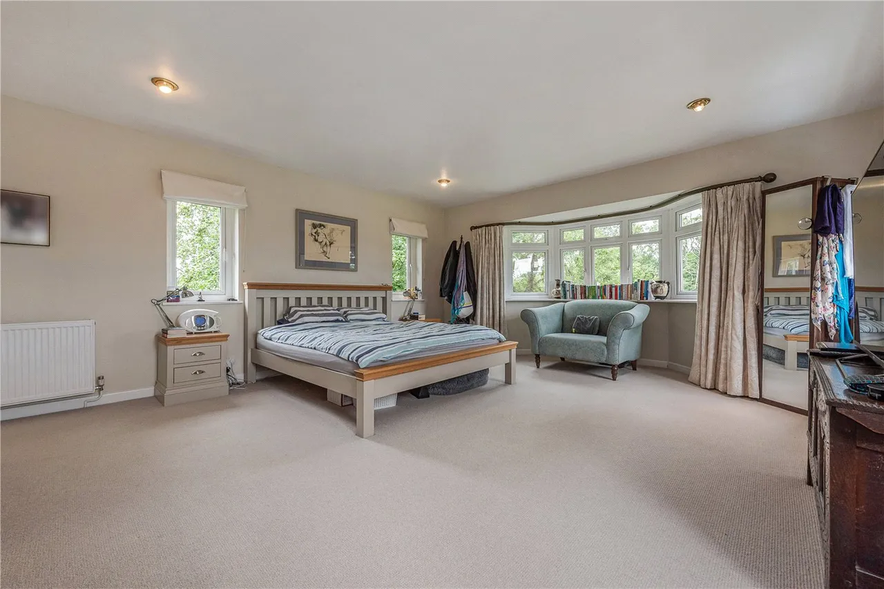 School Lane, Petersfield, Hampshire, GU32, photo 10