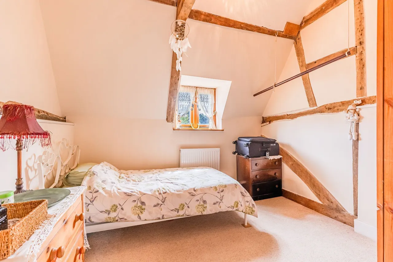 Enchanting Period Cottage in Merton, photo 13