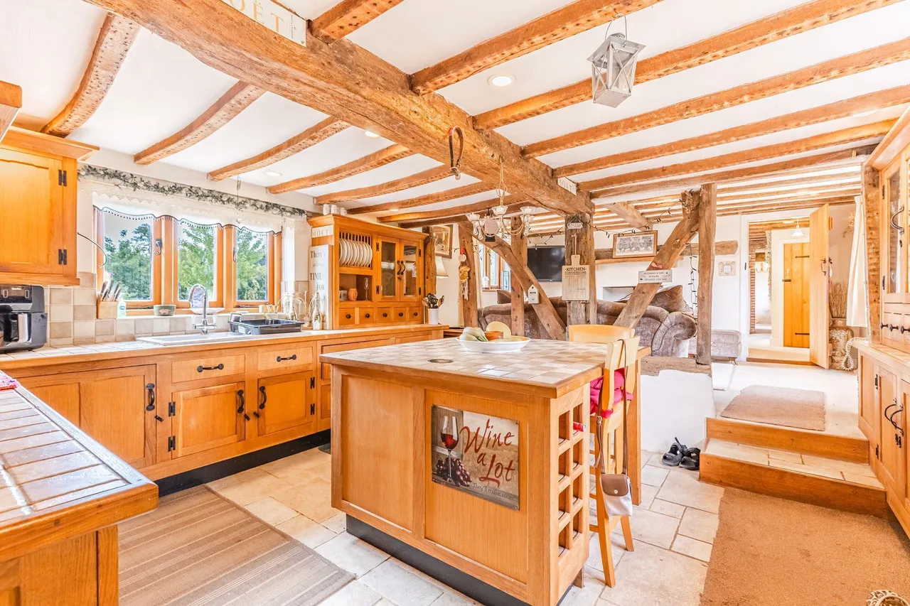 Enchanting Period Cottage in Merton, photo 4
