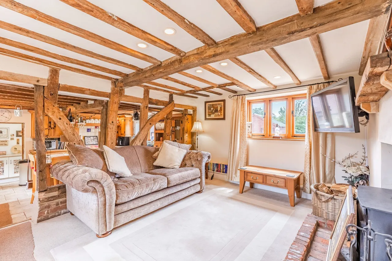 Enchanting Period Cottage in Merton, photo 5