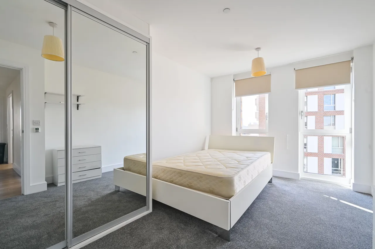 51 Ivy Point, 5 Hannaford Walk, London, photo 3