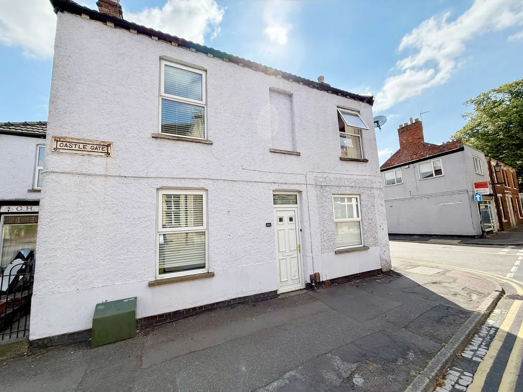 4 bed property to rent — Castlegate, Grantham