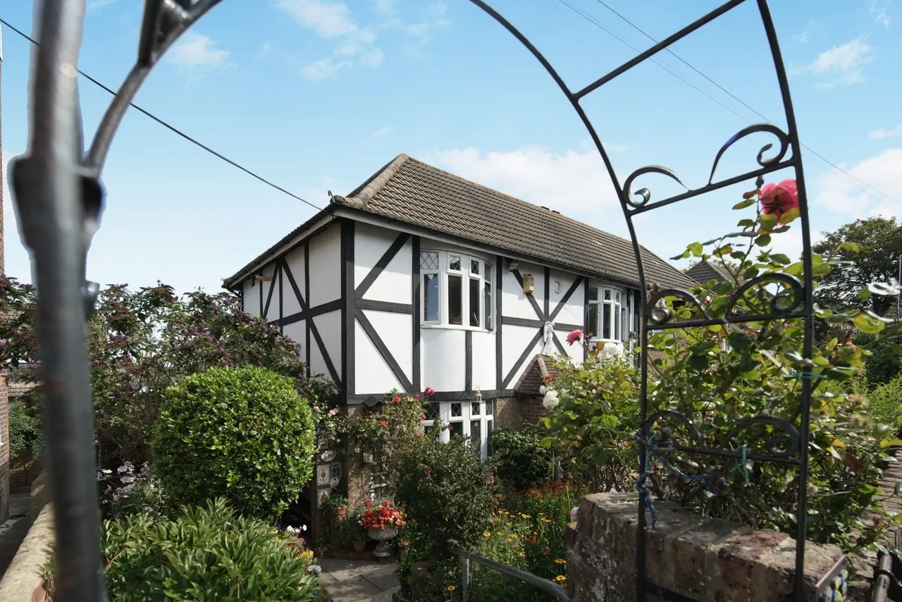3 bed house for sale, Elm Grove, Brighton, BN2