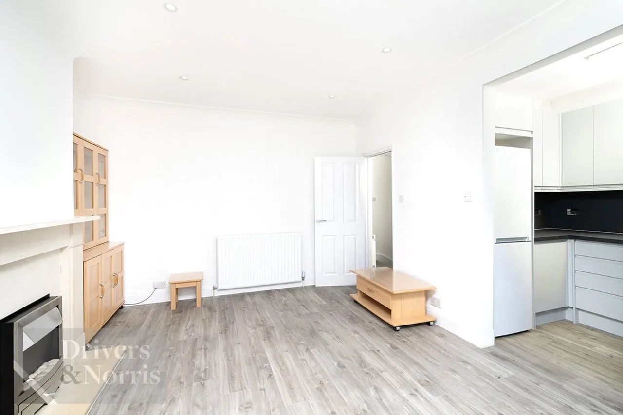 Hutton Grove, North Finchley, photo 7