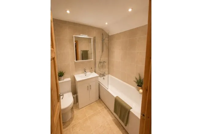 Market Street, Bradford, BD13, photo 9