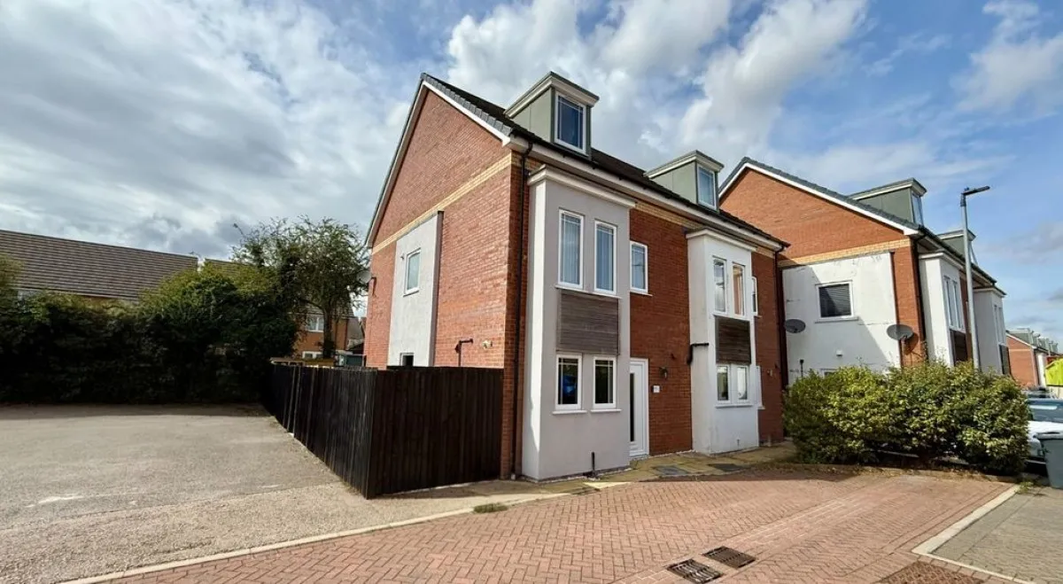 3 bed house for sale, Wesley Road, Cherry Willingham