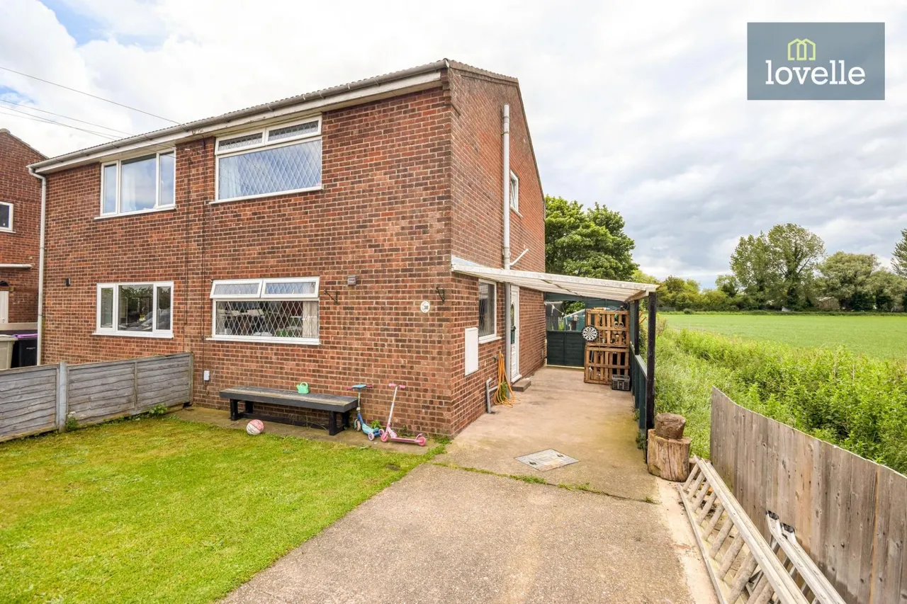 2 bed house for sale, Evison Way, North Somercotes, LN11