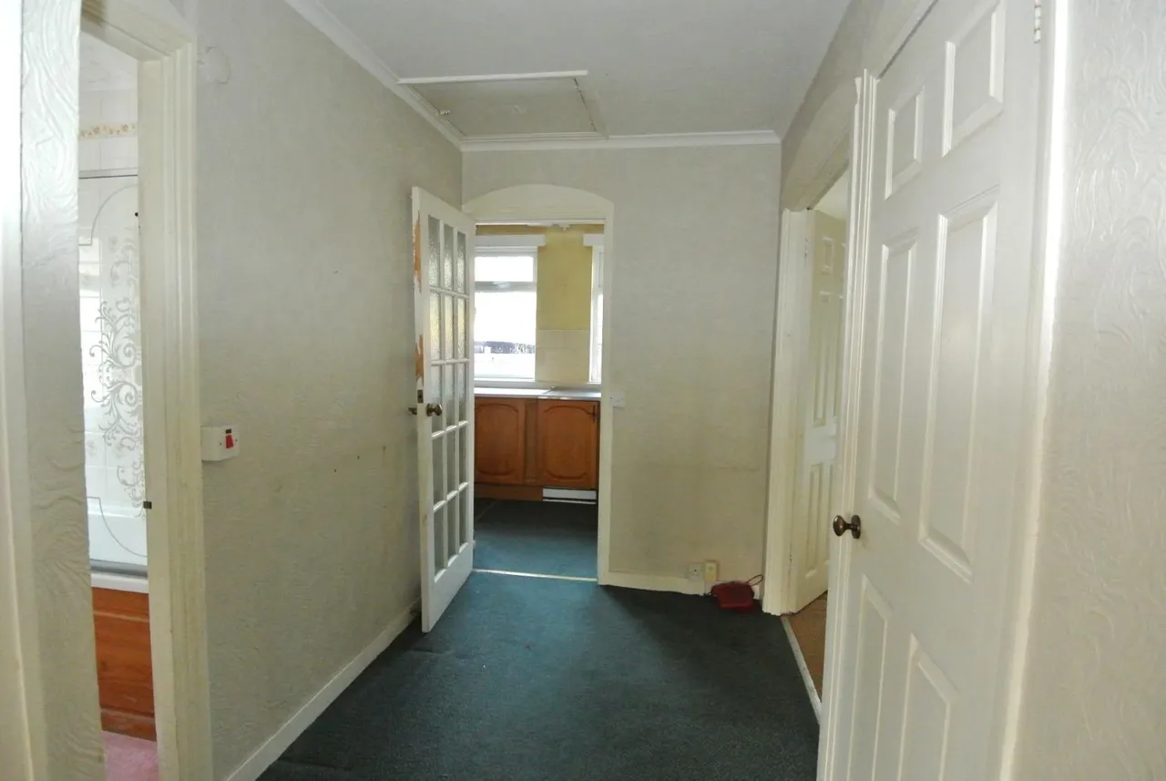 Celia Crescent, Ashford, Surrey, TW15 3NP, photo 8