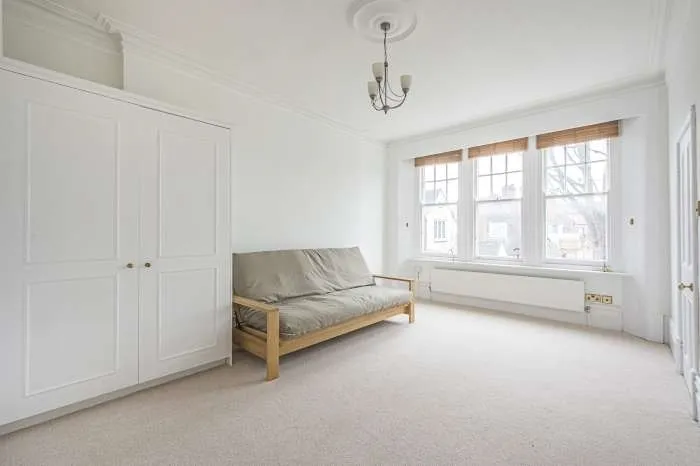 10 Ornan Road Belsize Park NW3, photo 9
