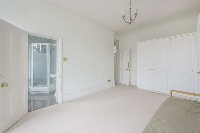 10 Ornan Road Belsize Park NW3, photo 10