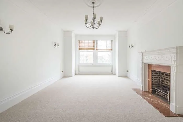 10 Ornan Road Belsize Park NW3, photo 8