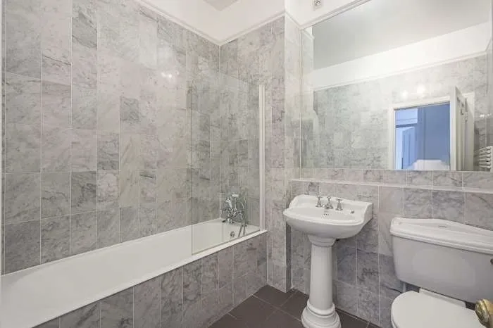 10 Ornan Road Belsize Park NW3, photo 11