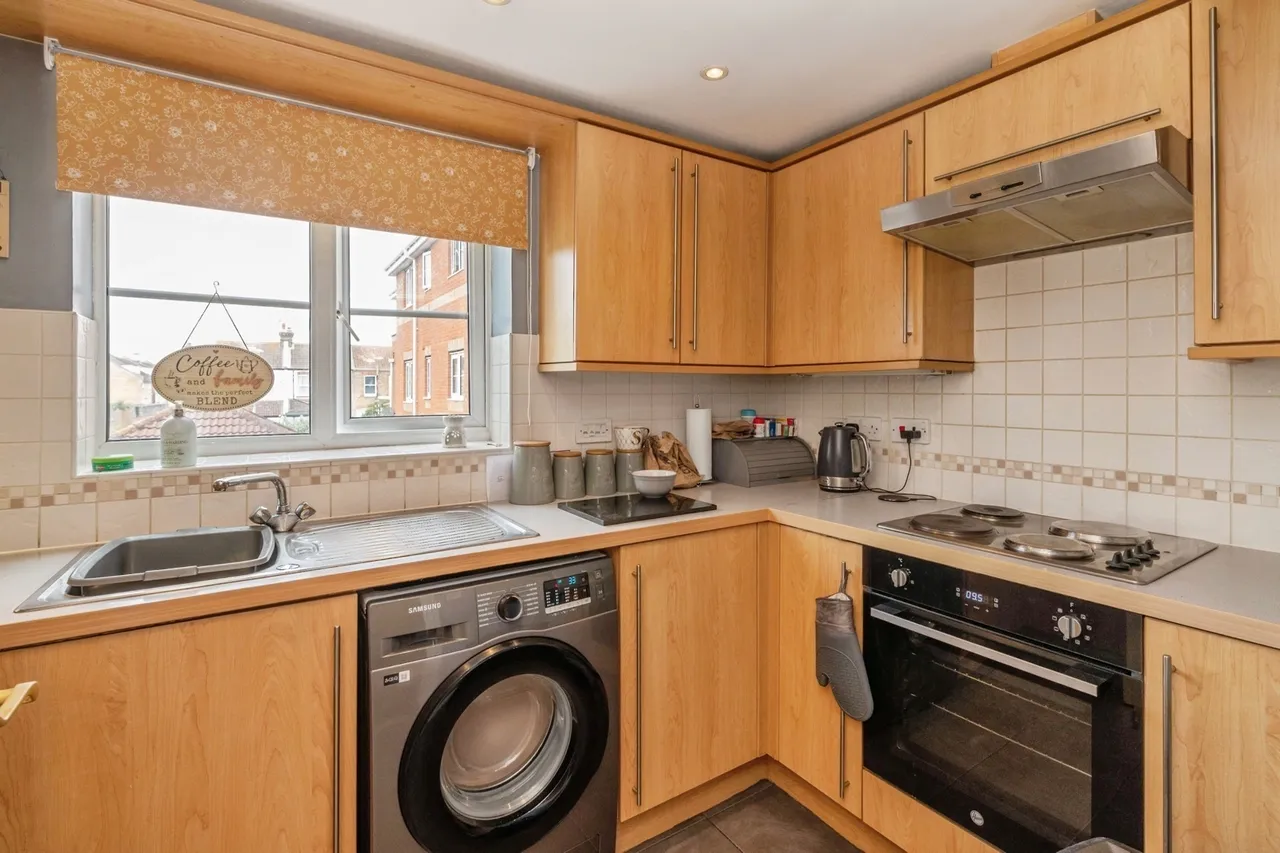 Collier Way, Southend-on-Sea, Essex, SS1, photo 3