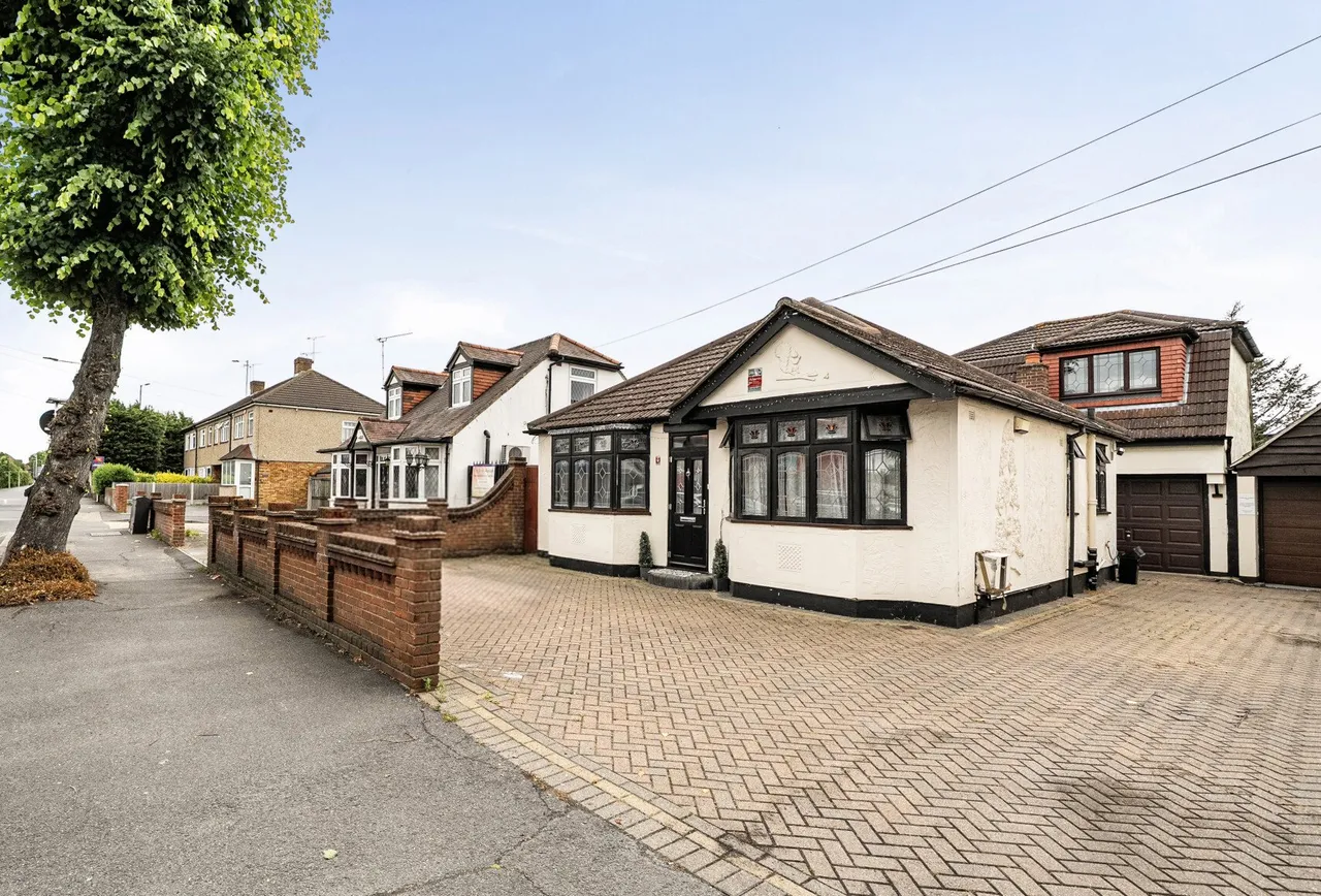 Ardleigh Green Road, Hornchurch, RM11 2SU, photo 11