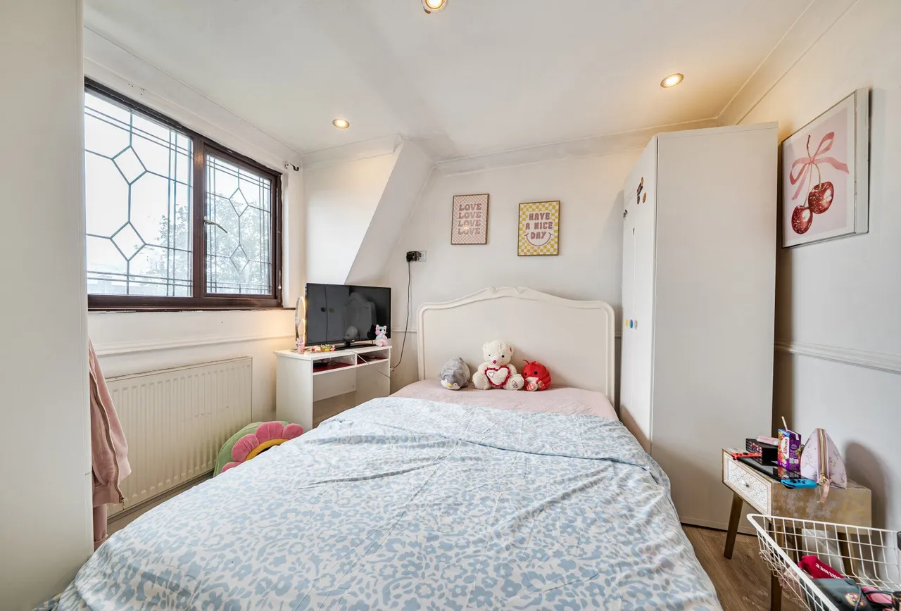 Ardleigh Green Road, Hornchurch, RM11 2SU, photo 13