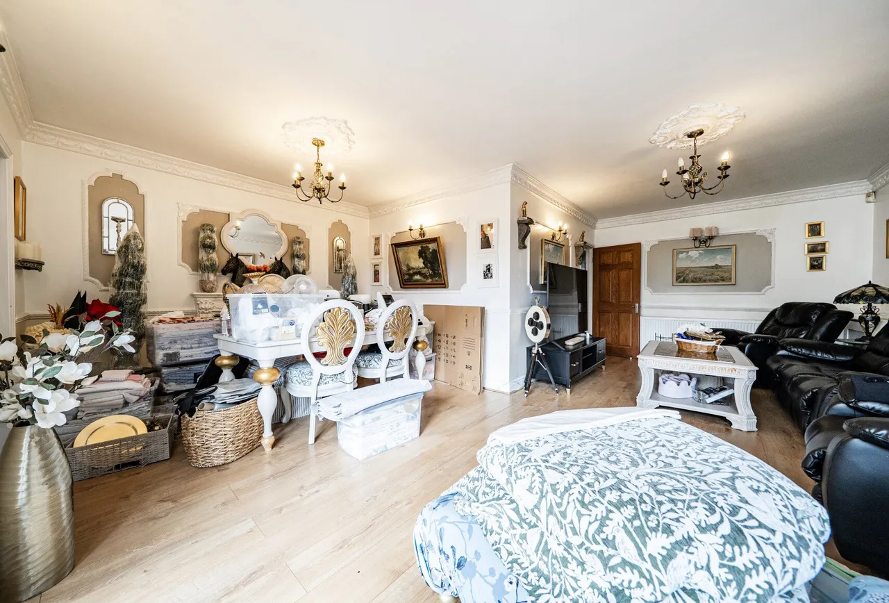 Ardleigh Green Road, Hornchurch, RM11 2SU, photo 6