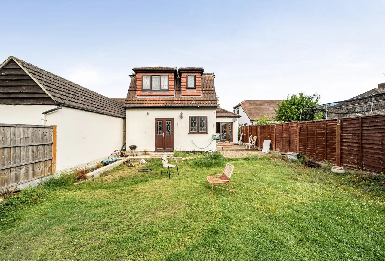 Ardleigh Green Road, Hornchurch, RM11 2SU, photo 15