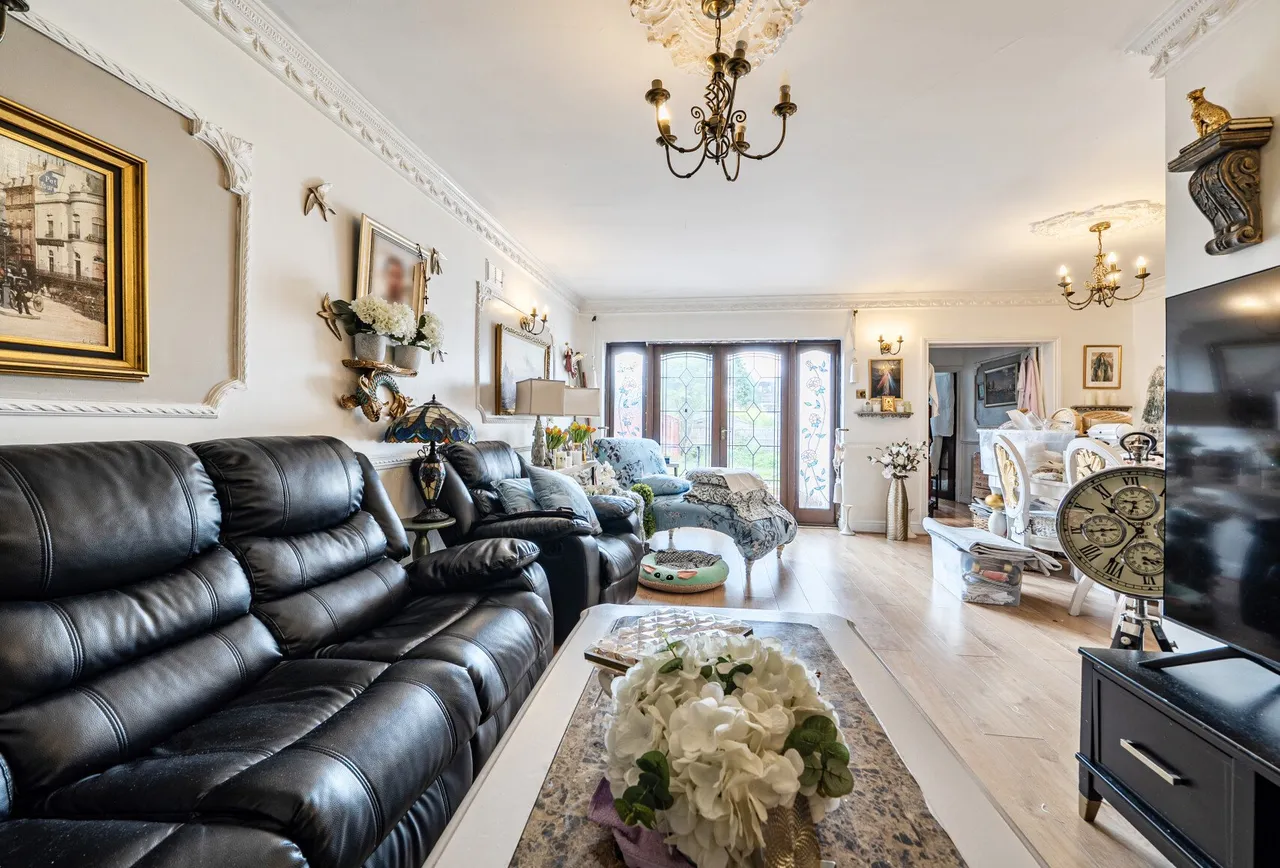 Ardleigh Green Road, Hornchurch, RM11 2SU, photo 5
