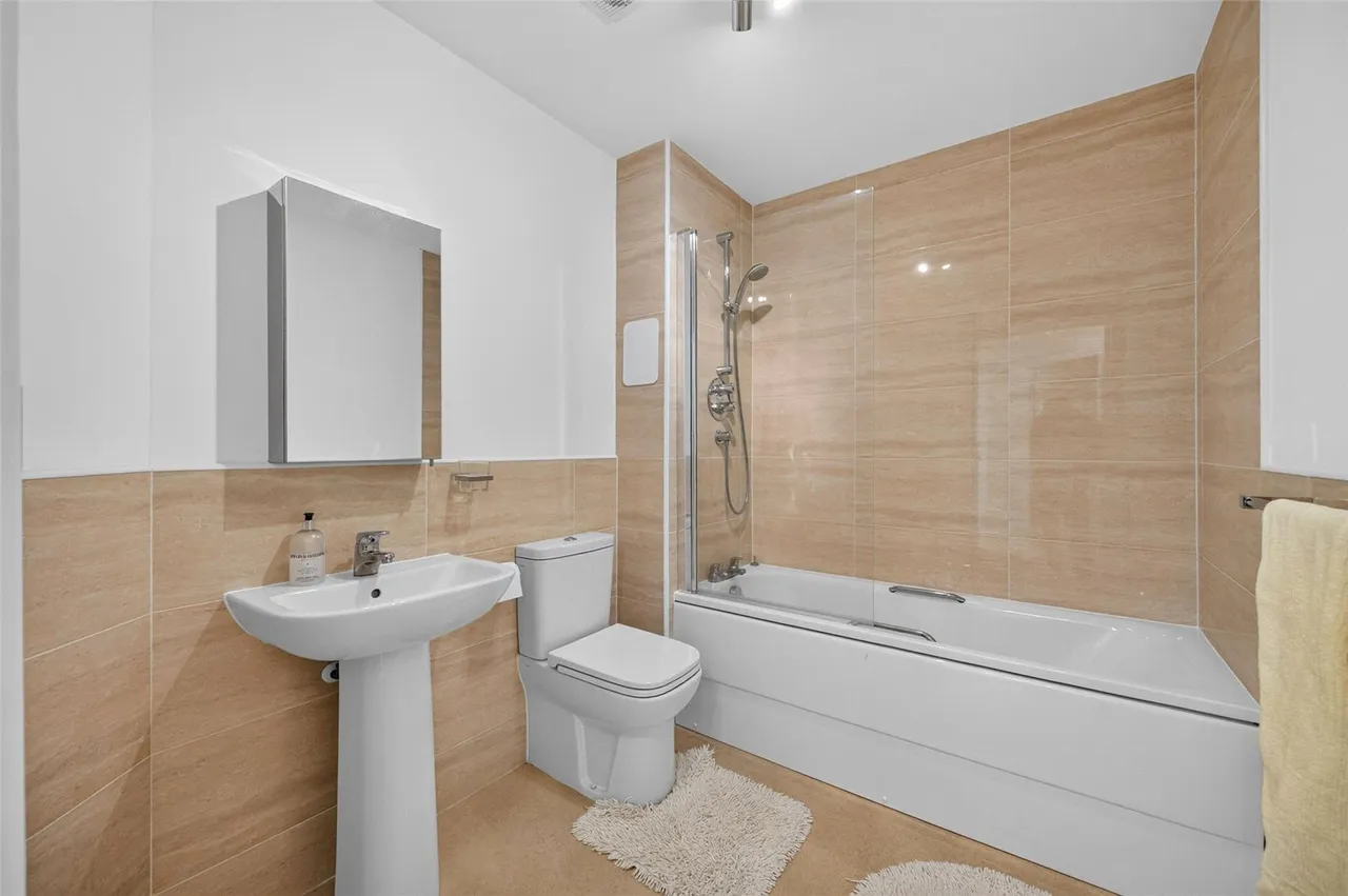 East Park, Inchmarlo, AB31, photo 15