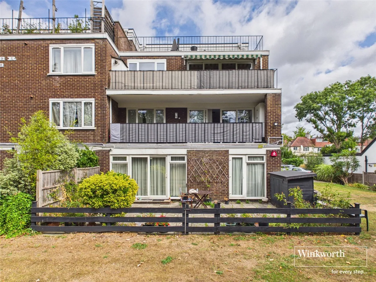 October Place, Holders Hill Road, Hendon, NW4, photo 12