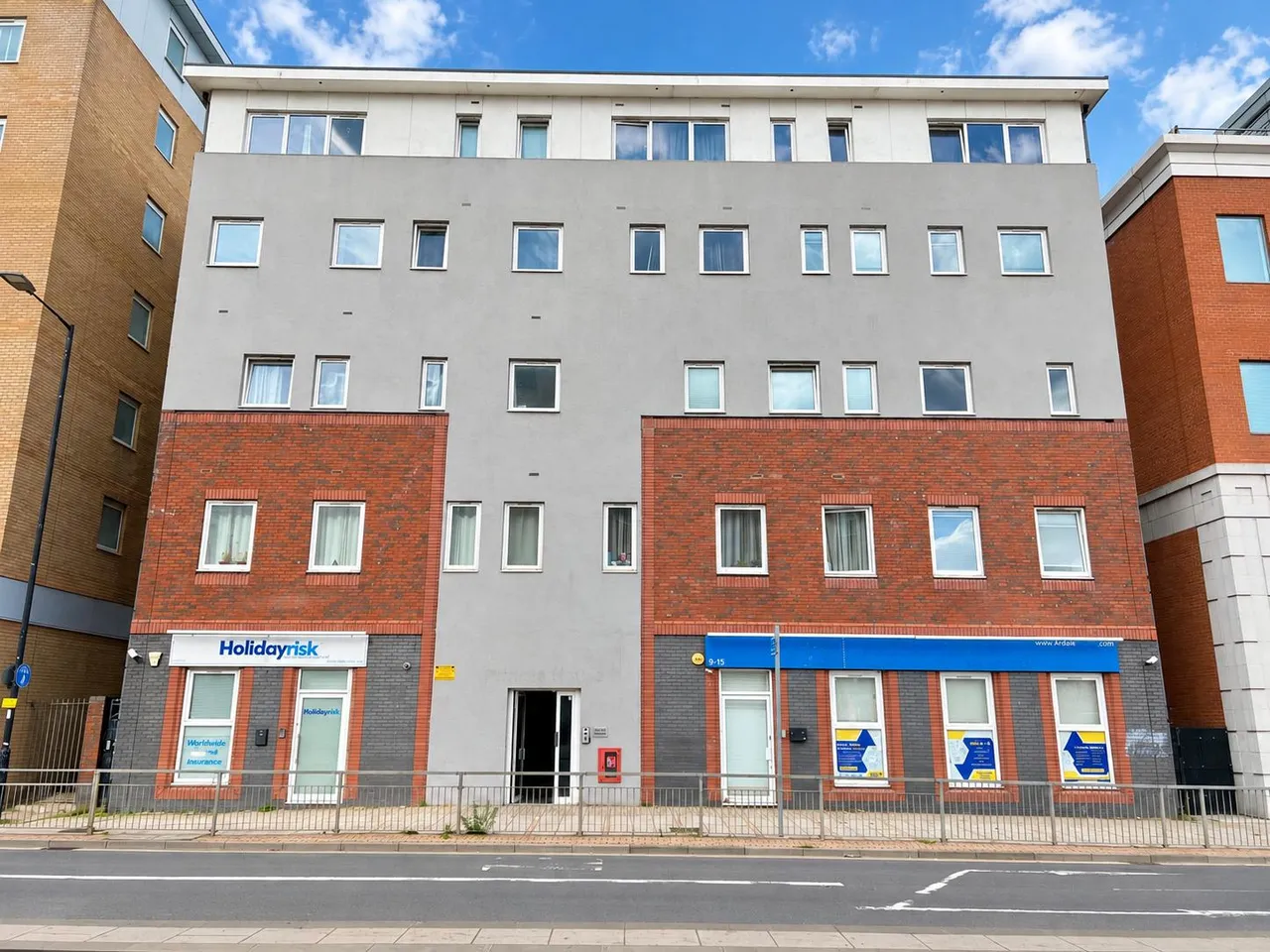 High Street, Slough, SL1, photo 10