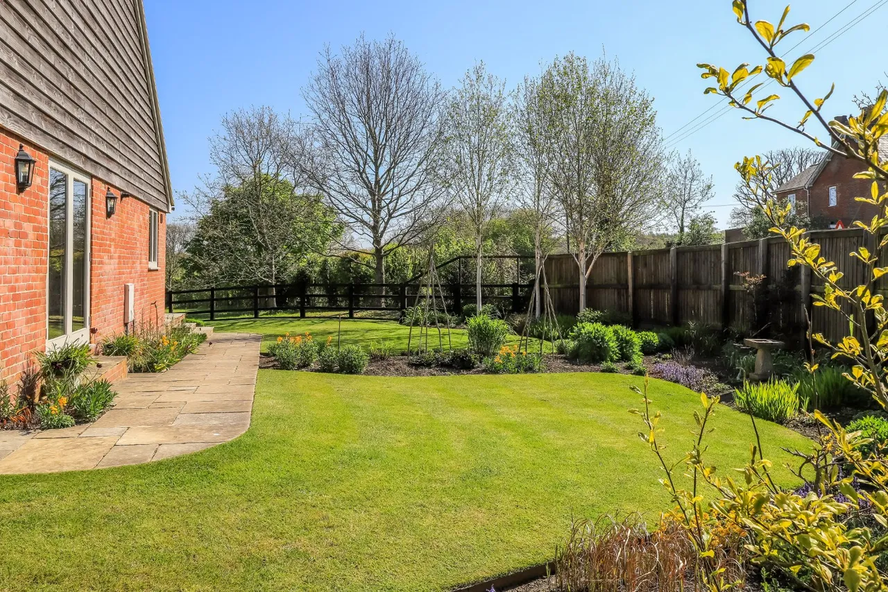 Chapel Hill, West Grimstead, Salisbury, Wiltshire, SP5 3SJ, photo 13
