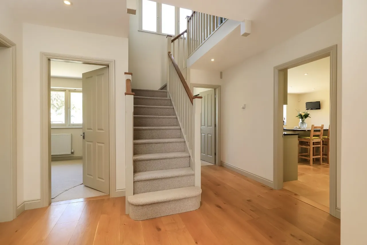 Chapel Hill, West Grimstead, Salisbury, Wiltshire, SP5 3SJ, photo 6