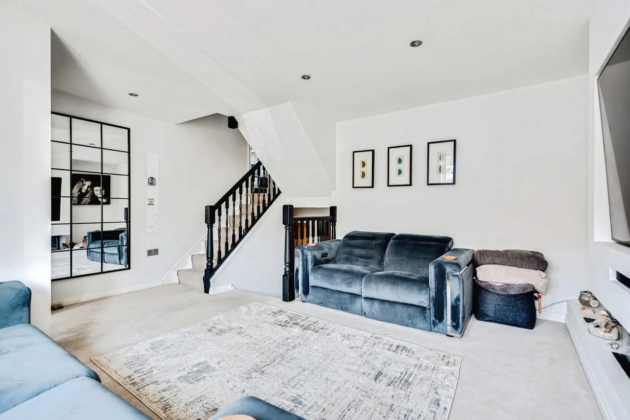 Southernwood Drive, SWINDON, Wiltshire, SN2, photo 5