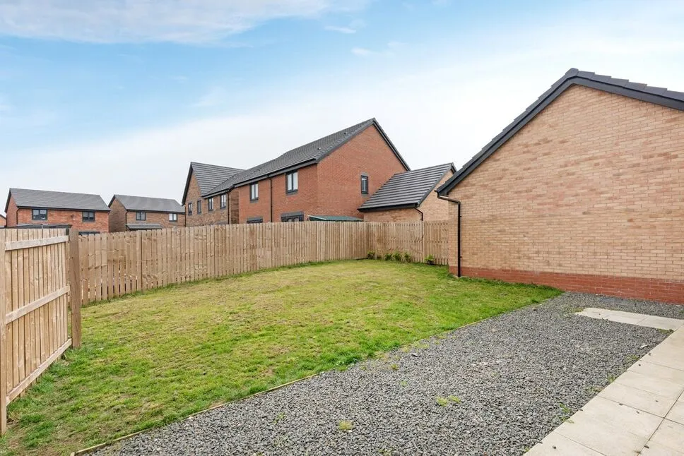 Osprey Avenue, Newcastle upon Tyne, NE15, photo 9