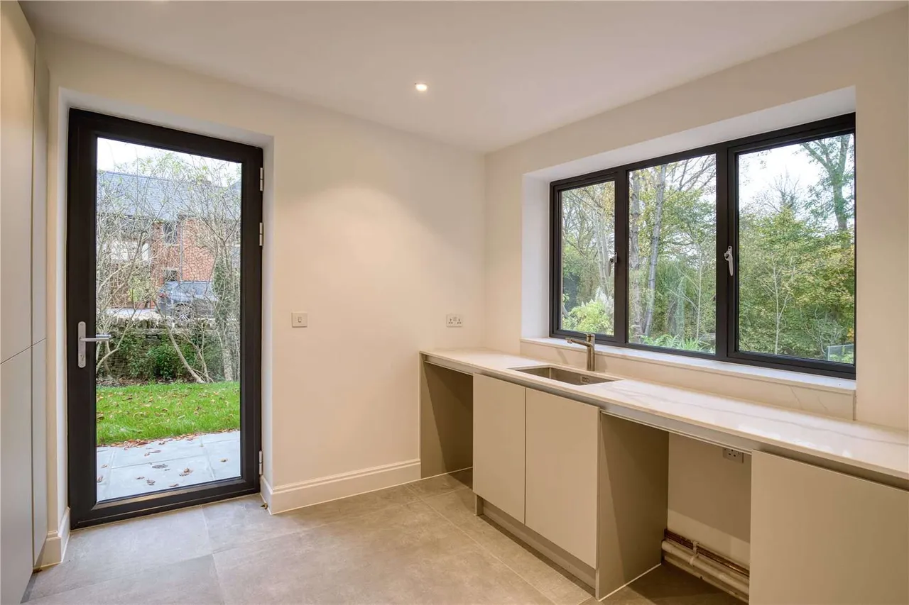 Oxford Road, Frilford, Abingdon, Oxfordshire, OX13 5NR, photo 6