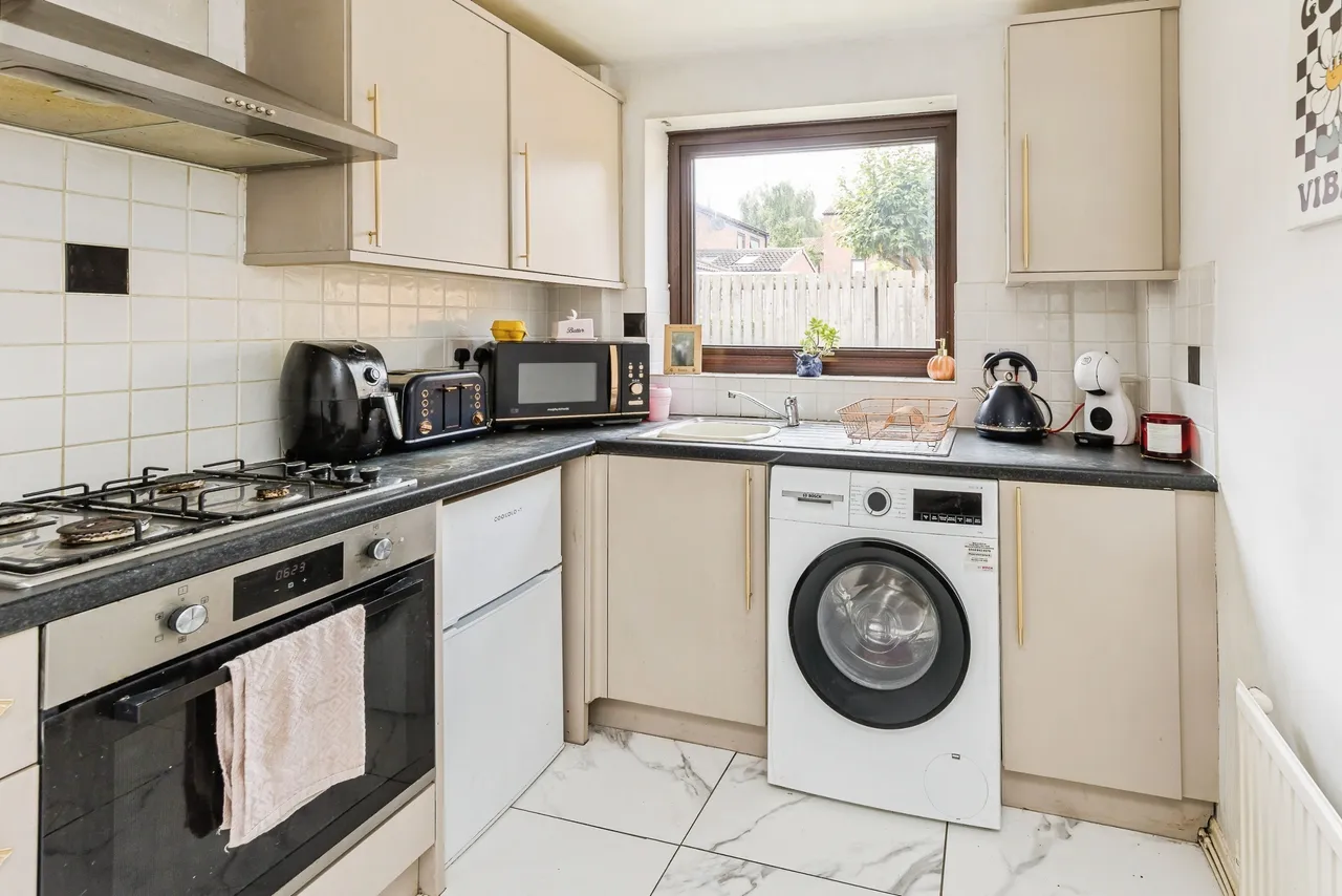 Wroxham Close, Chester, photo 12