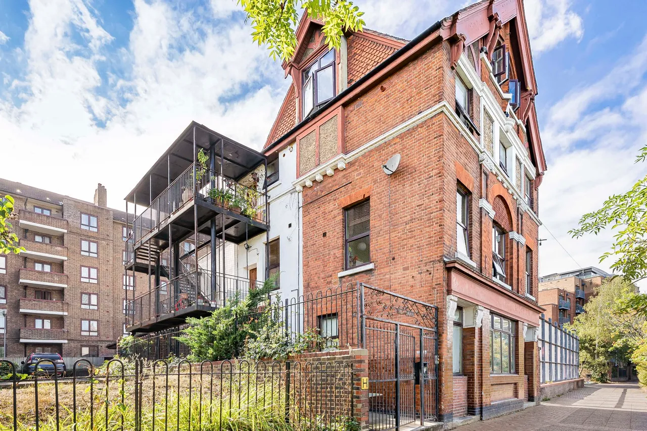 High Hill Ferry, London, E5, photo 23