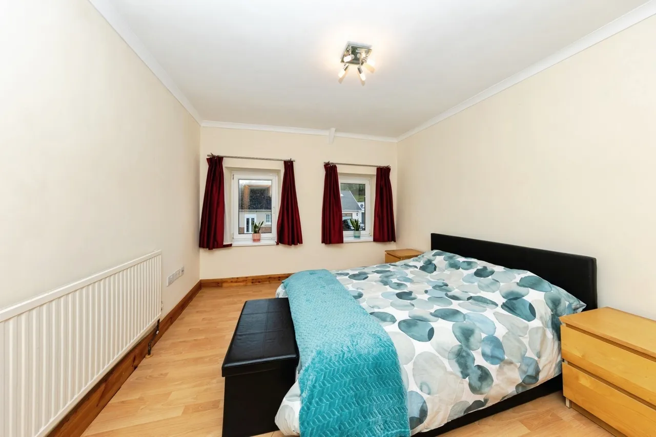 Heol Y Meinciau, Pontyates, SA15, photo 15