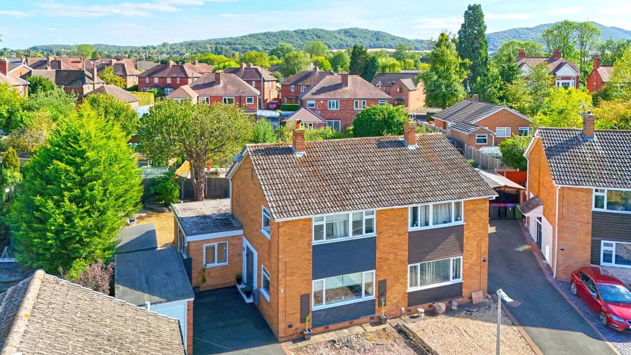 4 bed house for sale — Paddock Close, Wellington, Telford TF1 3ND