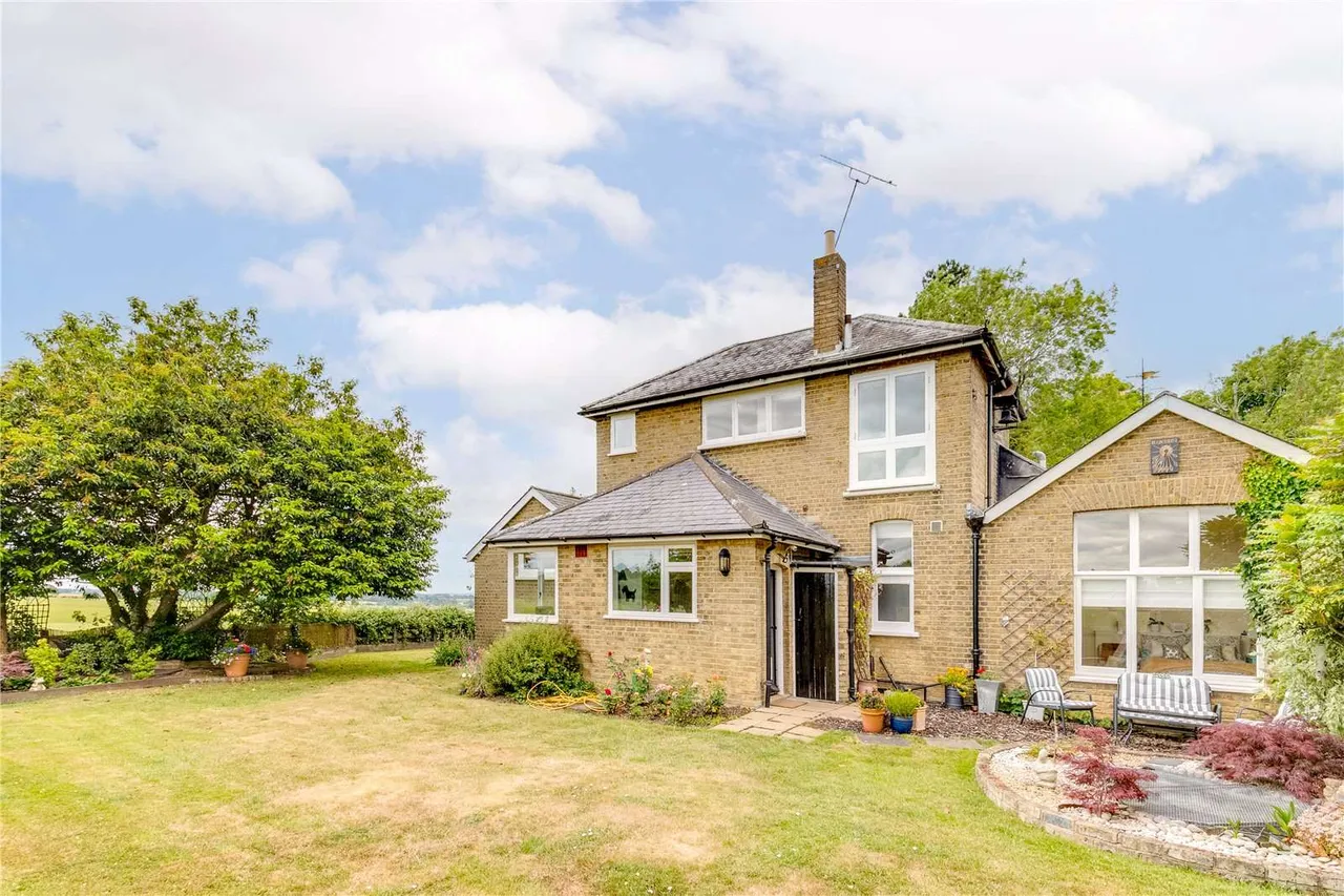 Ware Road, Widford, Ware, Hertfordshire, SG12 8RG, photo 13