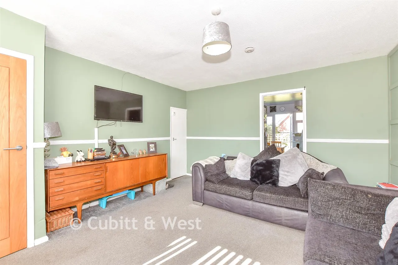Burchett Walk, Bognor Regis, PO21, photo 4